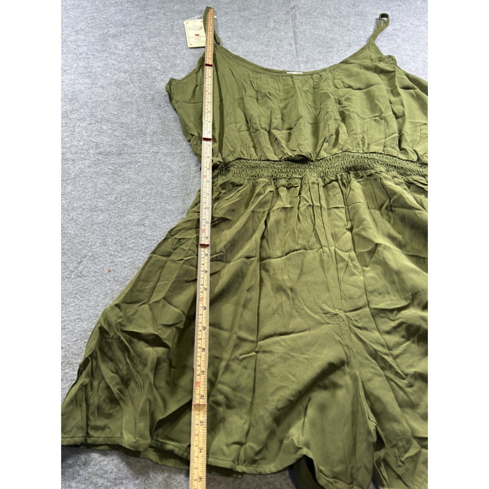 Buenos Ninos Romper Womens XXL Olive Green Smocked Waist Adjustable Straps NEW - Picture 6 of 14
